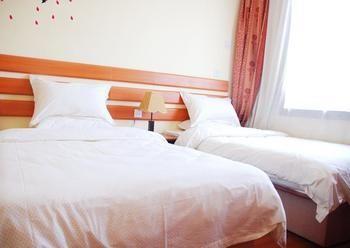 Penglai Yi Jia Express Hotel Buitenkant foto