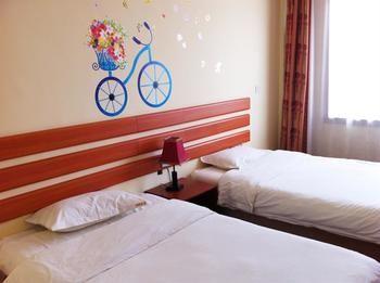 Penglai Yi Jia Express Hotel Buitenkant foto